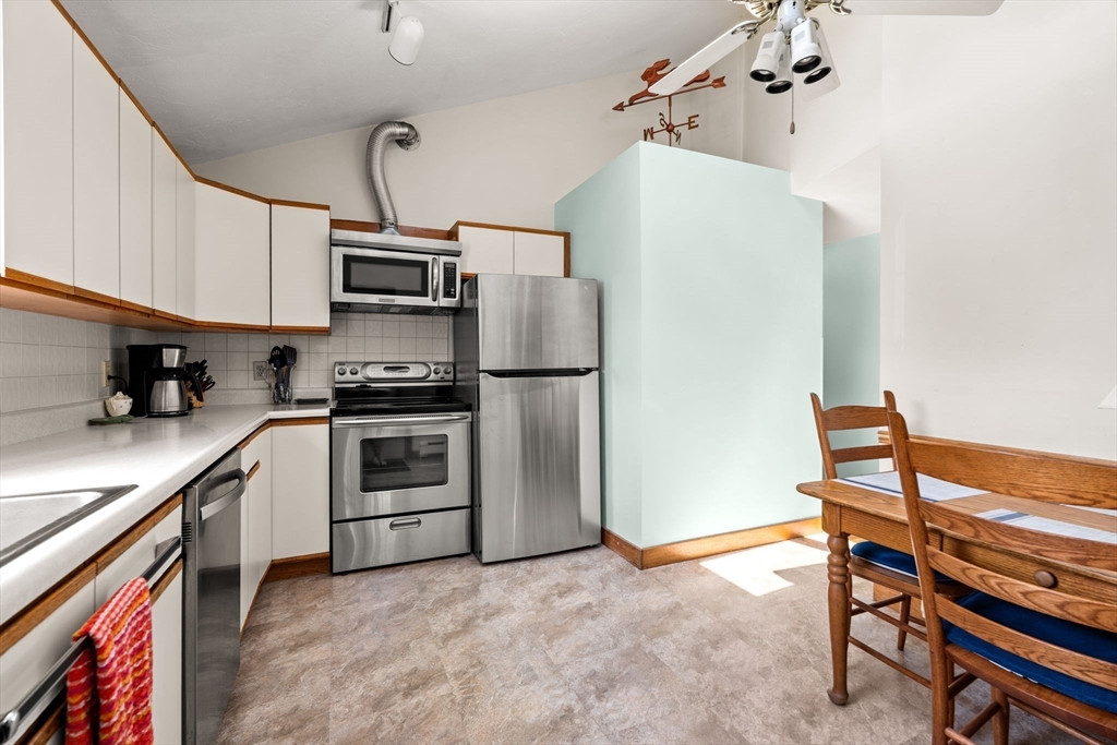 905 Riverside Drive Methuen, MA 01844 - Photo 11 of 35 Gallery Image 11