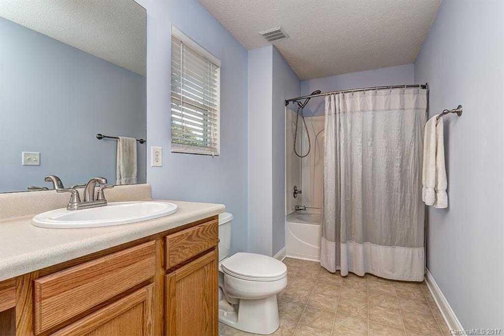 5908 Raisin Tree Lane Charlotte, NC 28215 - Photo 21 of 24 Gallery Image 21