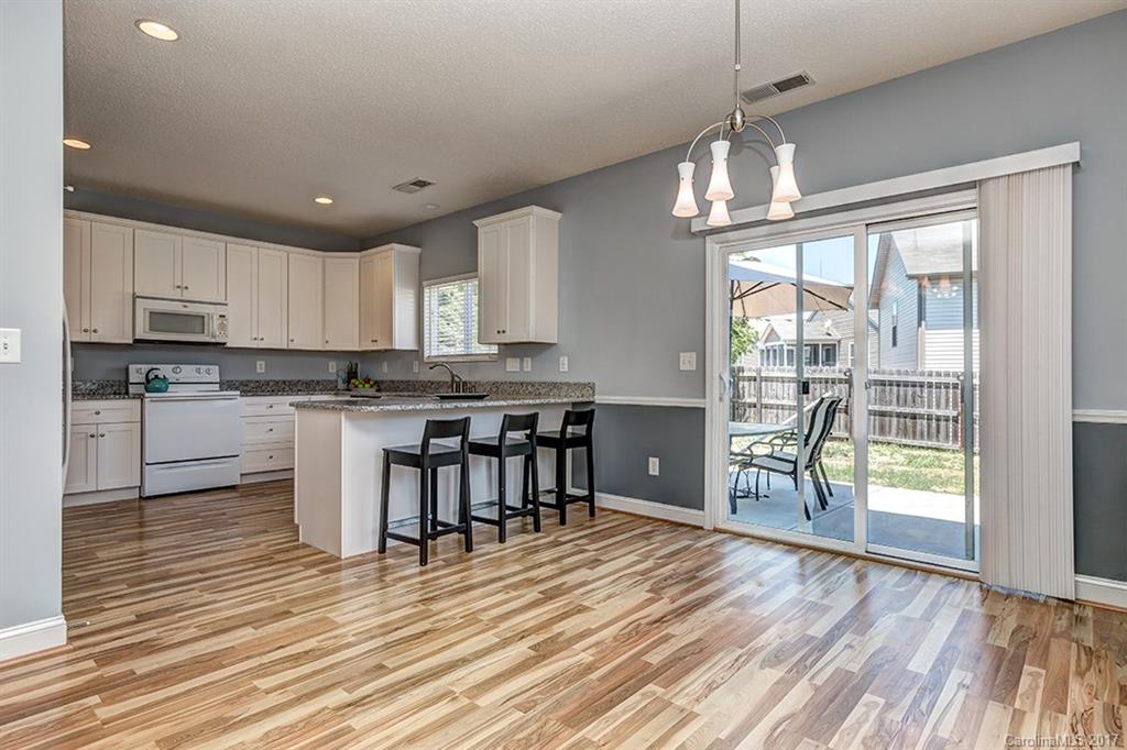 5908 Raisin Tree Lane Charlotte, NC 28215 - Photo 8 of 24 Gallery Image 8