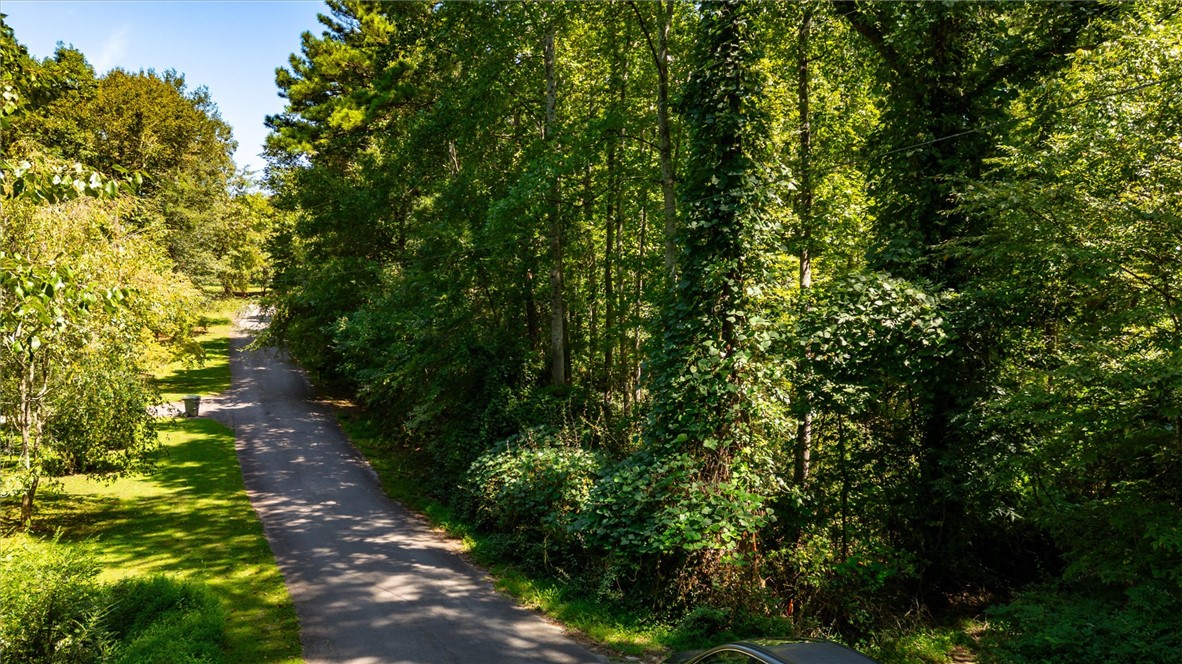 113 Jessamine Drive Central, SC 29630 - Photo 2 of 9