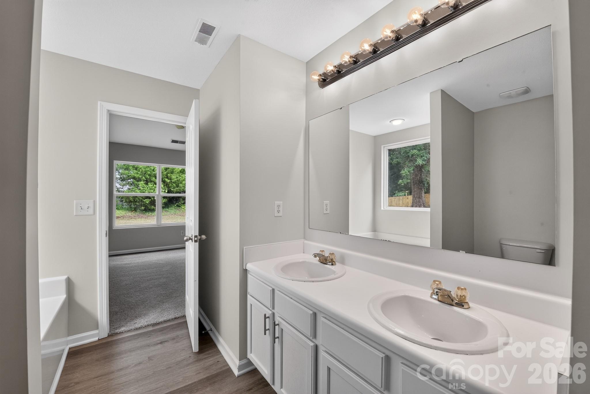 6923 Sunman Road Charlotte, NC 28216 - Photo 17 of 23 Gallery Image 17