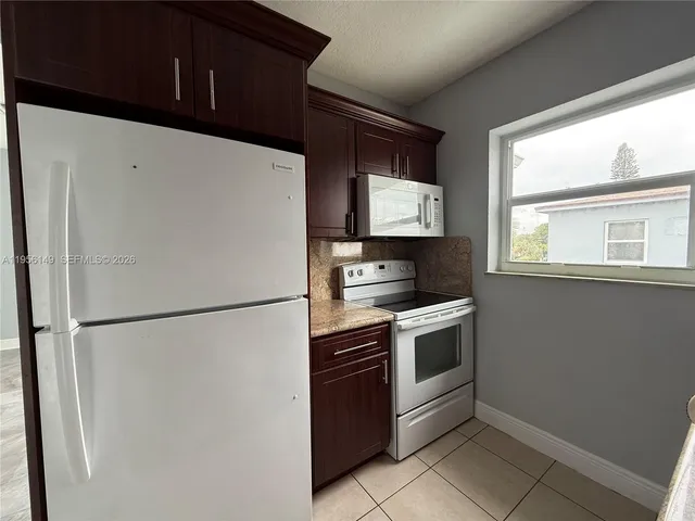$2,600 | 2311 Northwest 15th Street, Unit B, Miami, FL 33125