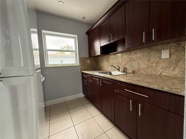 $2,600 | 2311 Northwest 15th Street, Unit B, Miami, FL 33125