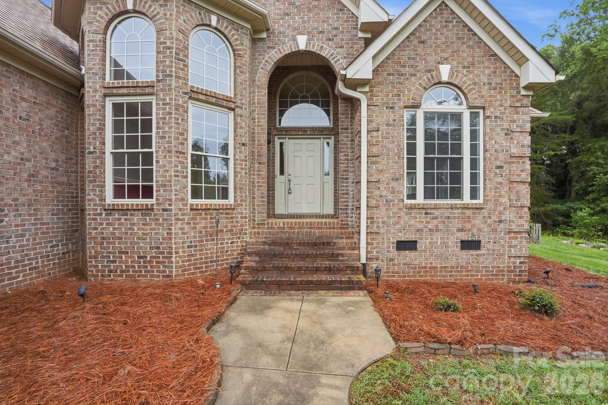 1099 Curve View Road Lincolnton, NC 28092 - Photo 3 of 37