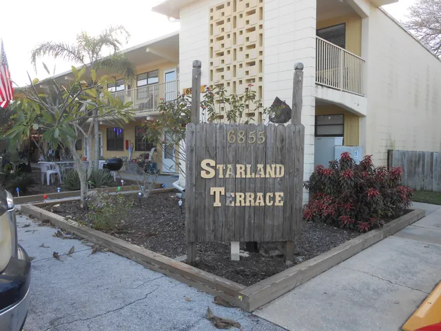 a view of a sign board