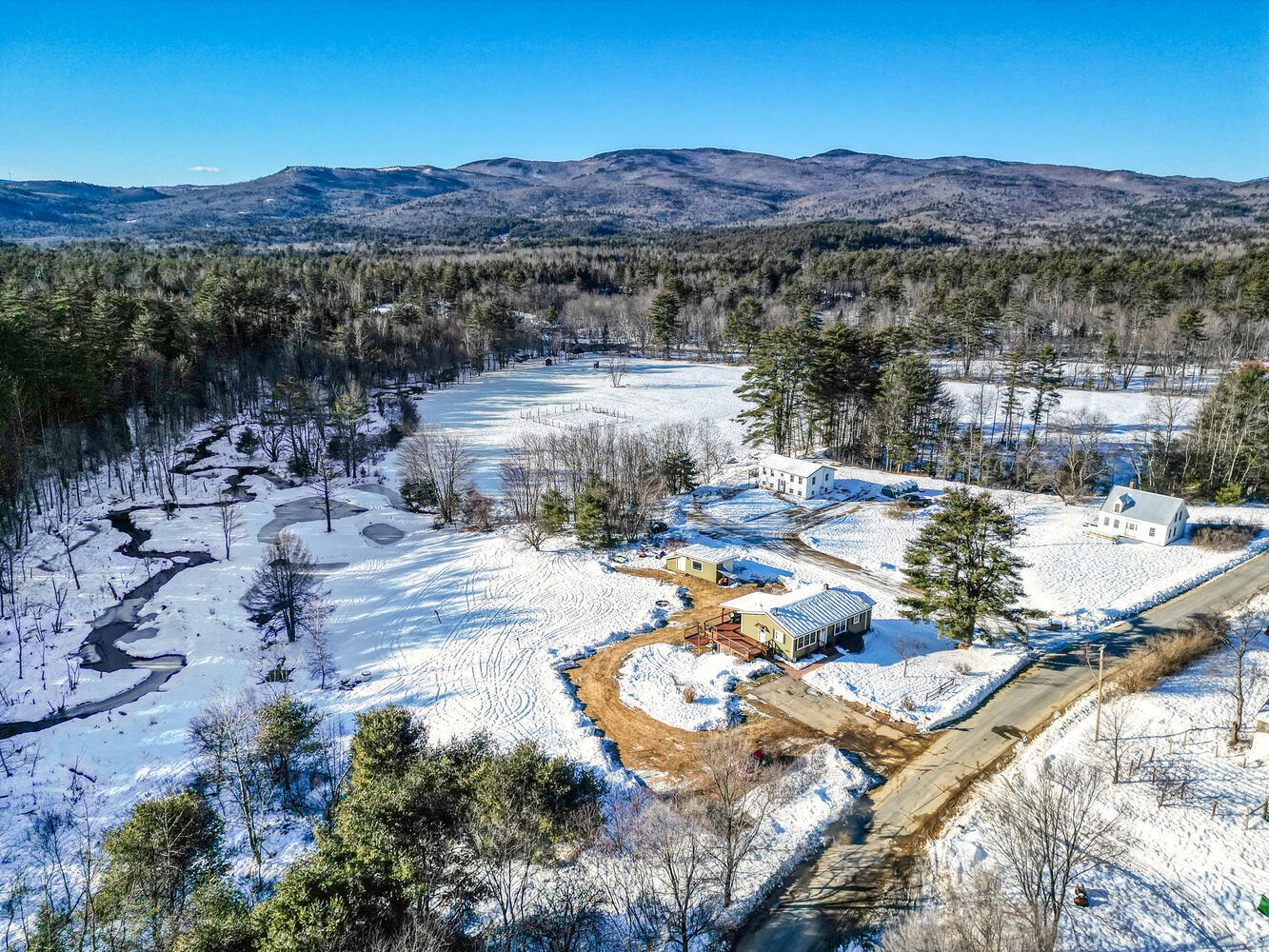 181 River Road Carthage, ME 04224 - Photo 35 of 50 ae101-001-001-1334x1000