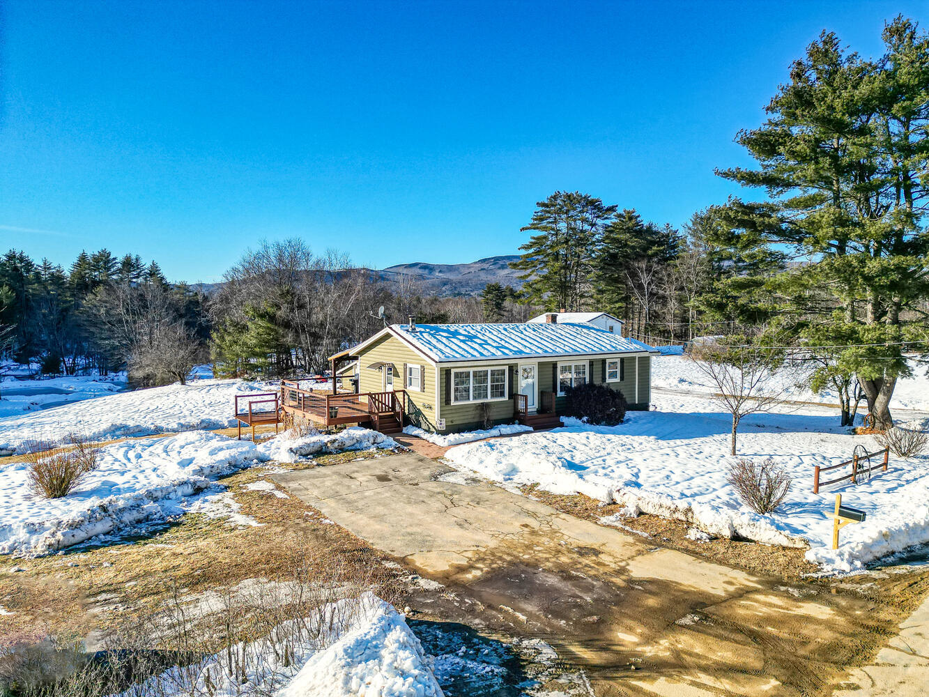 181 River Road Carthage, ME 04224 - Photo 37 of 50 ae105-005-006-1334x1000