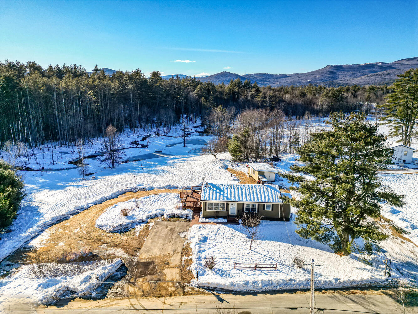 181 River Road Carthage, ME 04224 - Photo 38 of 50 ae103-003-003-1334x1000