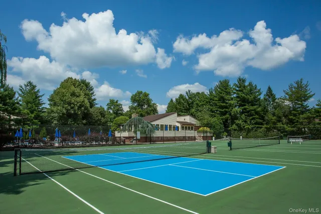 a view of a tennis court