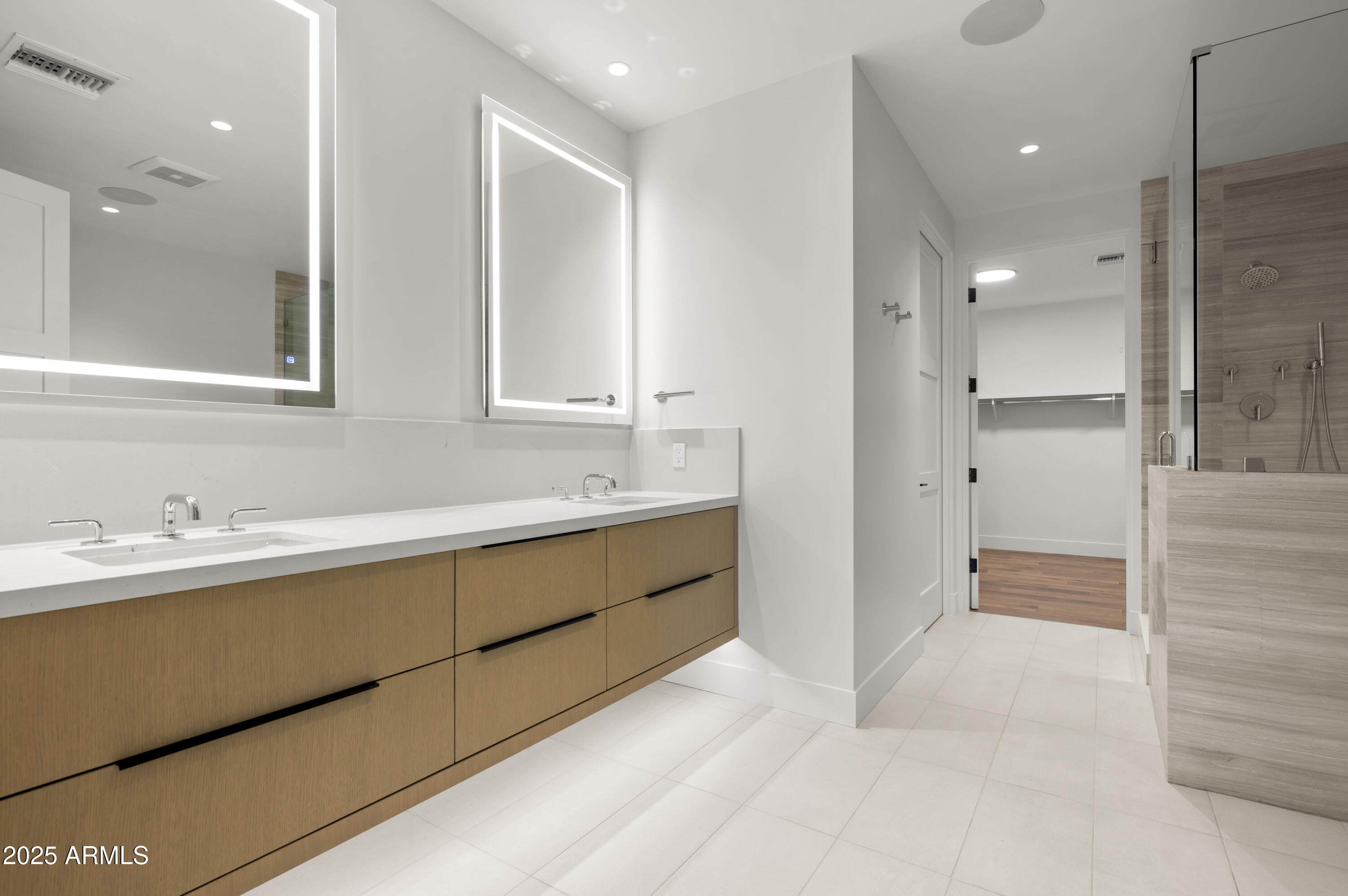 5000 East Camelback Road, Unit 210 Scottsdale, AZ 85251 - Photo 14 of 67 Ascent Phoenician Unit210-26