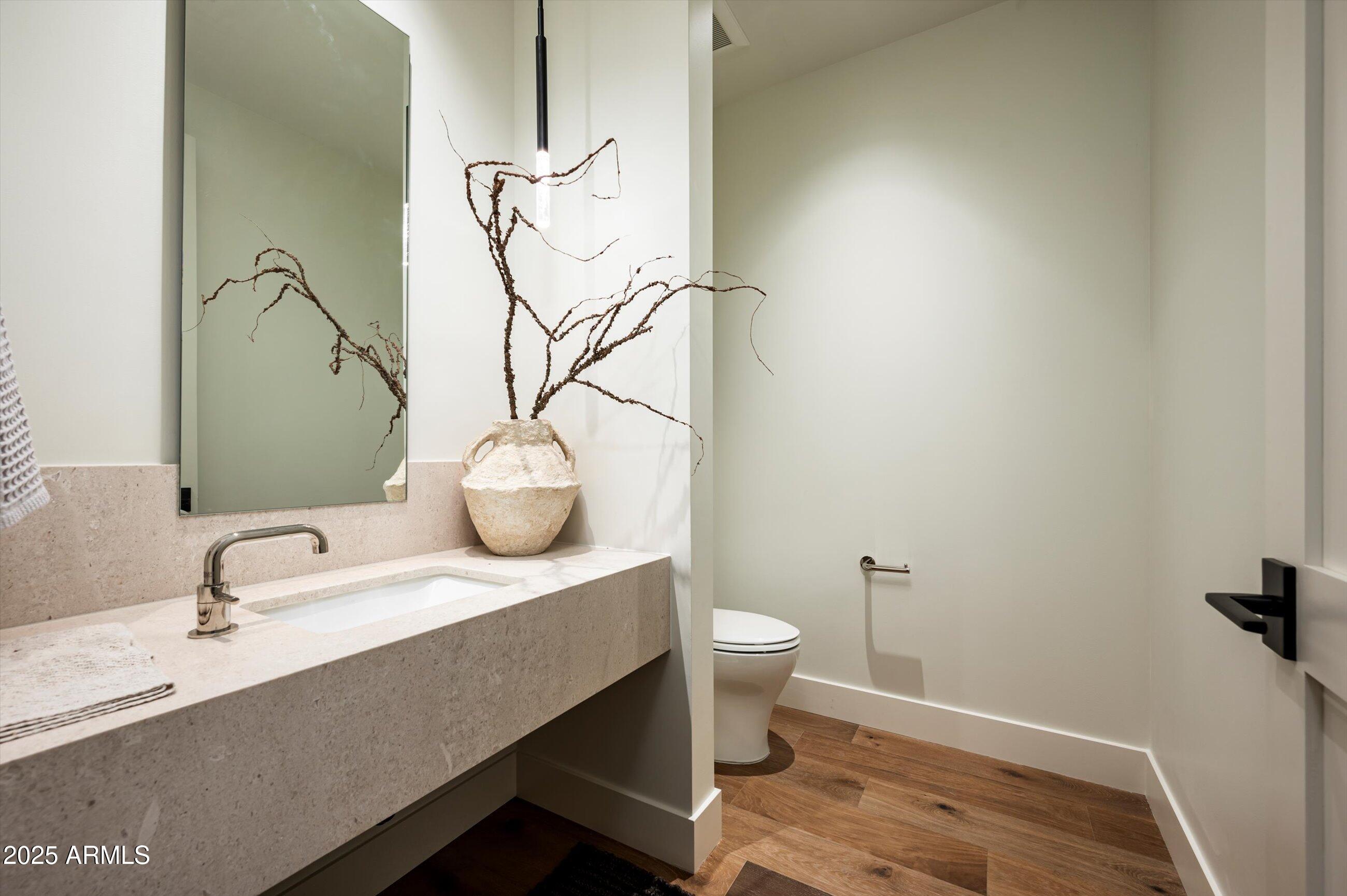 5000 East Camelback Road, Unit 210 Scottsdale, AZ 85251 - Photo 53 of 67 15-21 Ascent Unit210-15