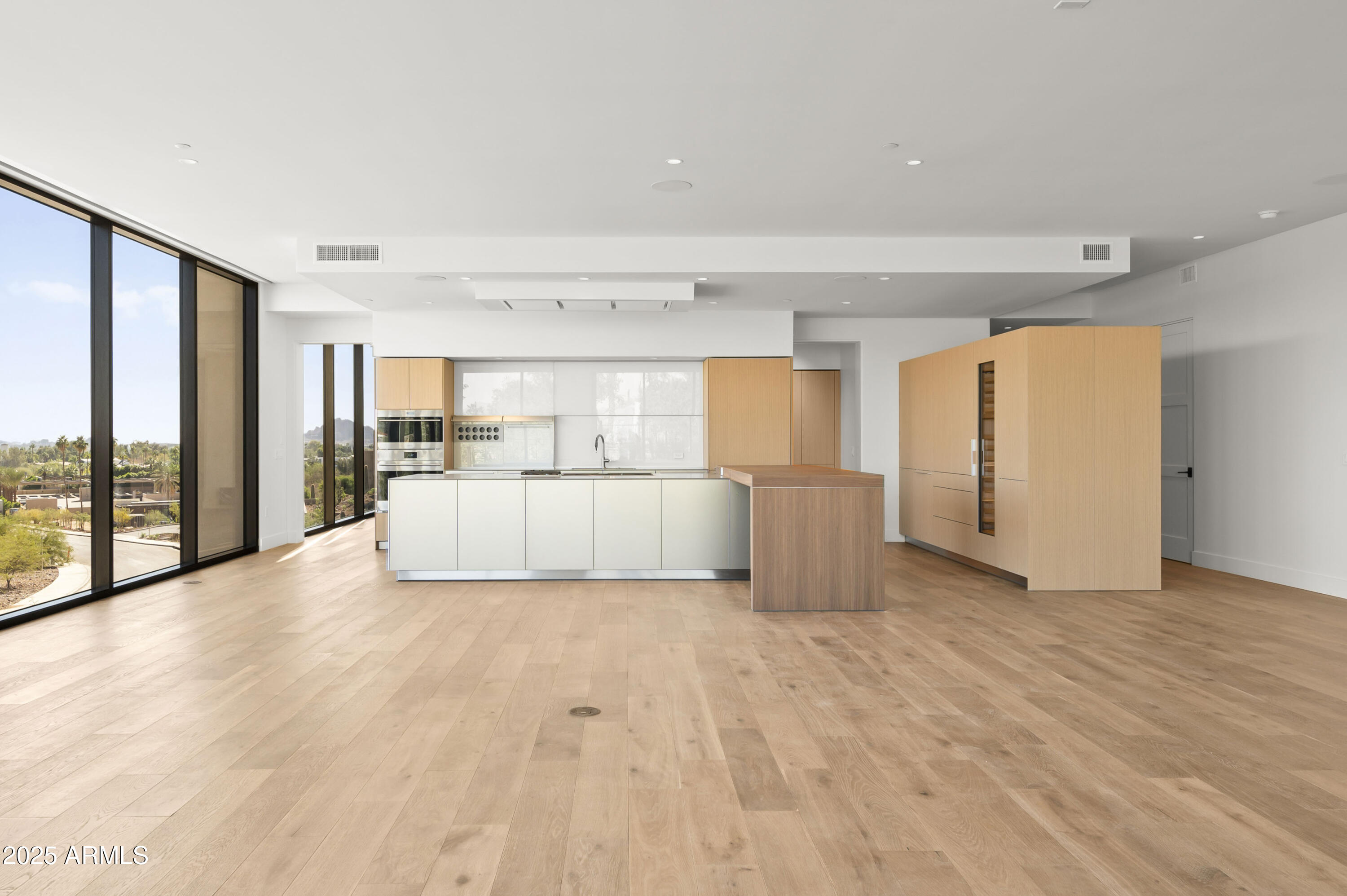 5000 East Camelback Road, Unit 210 Scottsdale, AZ 85251 - Photo 7 of 67 Ascent Phoenician Unit210-11