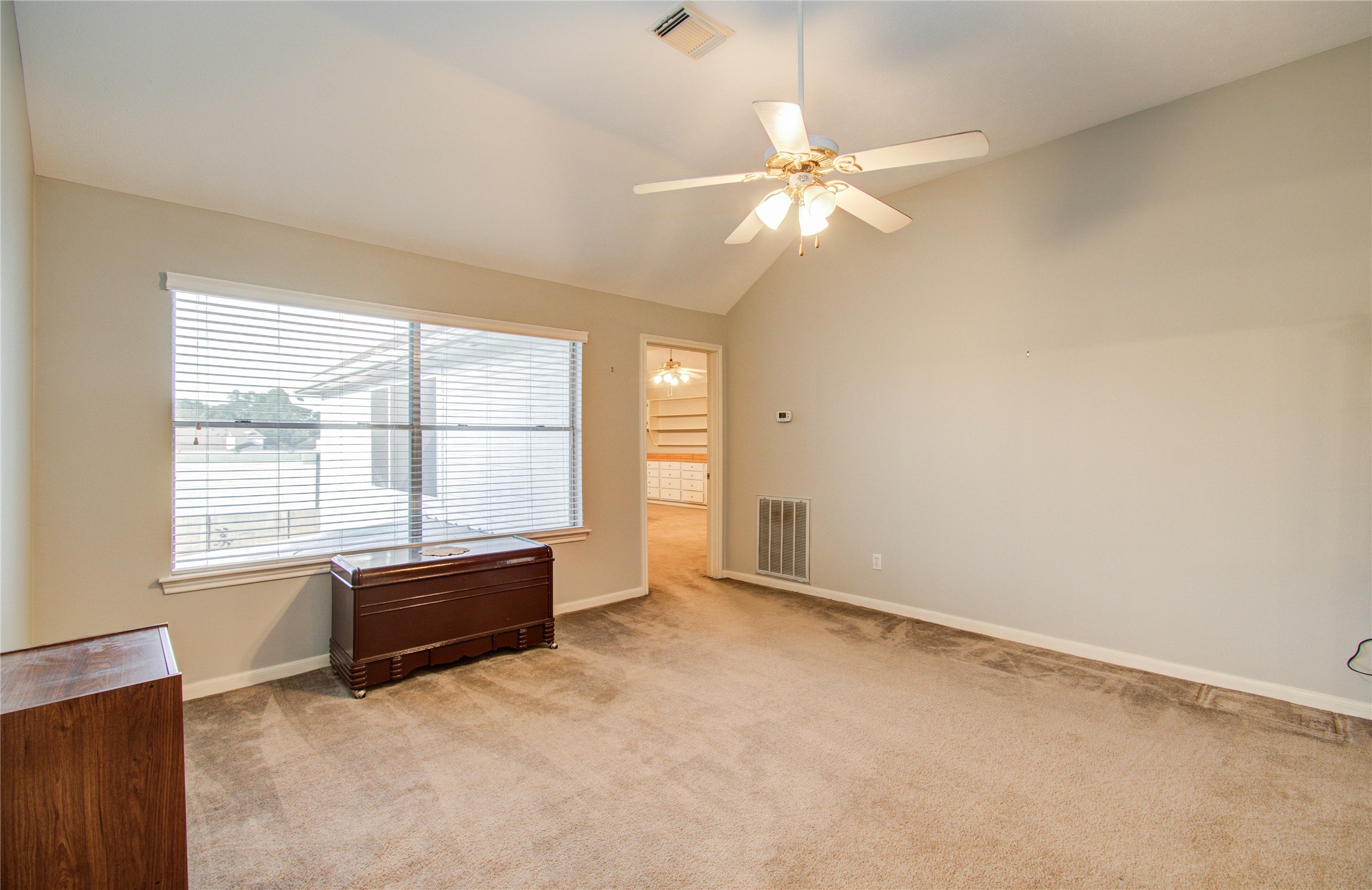 5927 Thom Road Humble, TX 77346 - Photo 37 of 50 At the top of the stairs, an open flex area offers versatile space for a variety of uses.