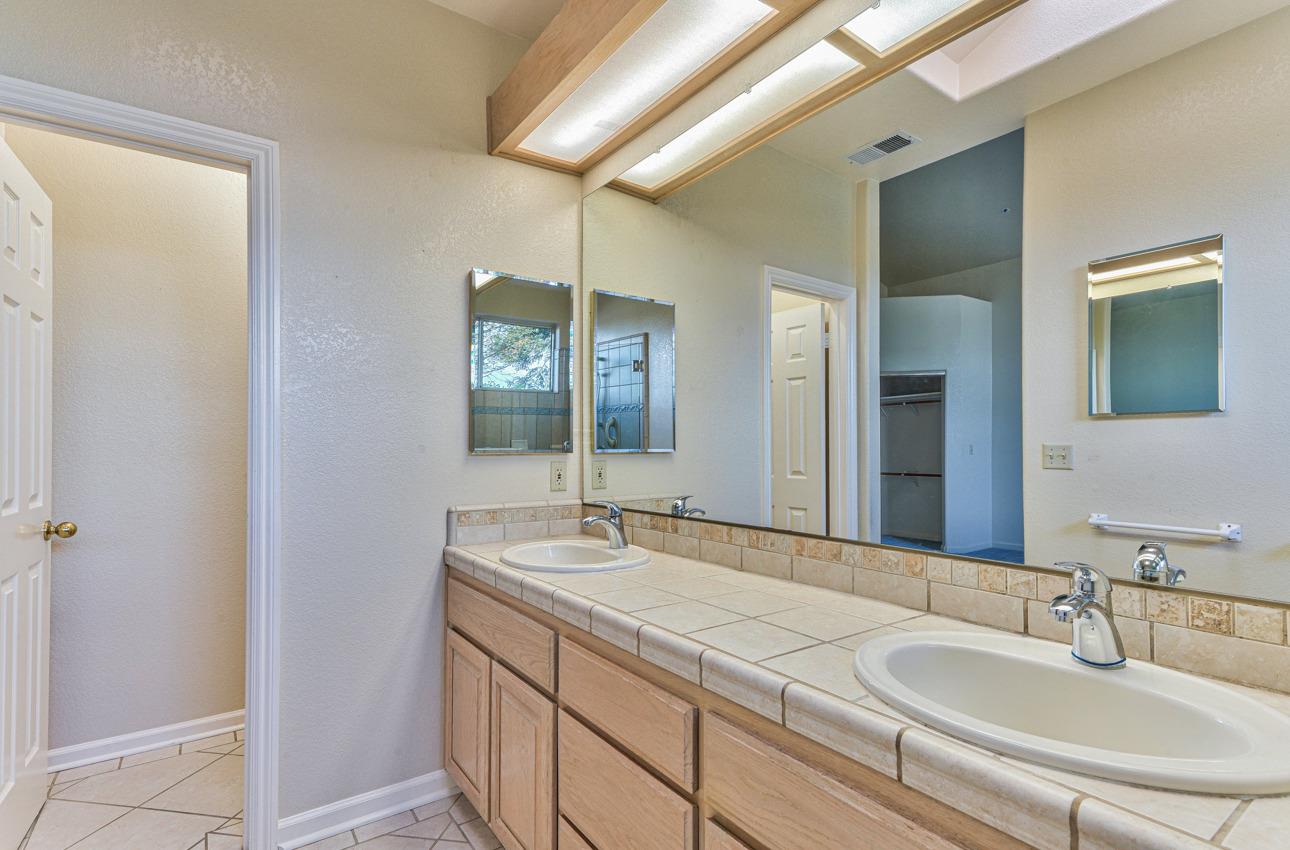 17747 Riverbend Road Salinas, CA 93908 - Photo 33 of 40 Gallery Image 33