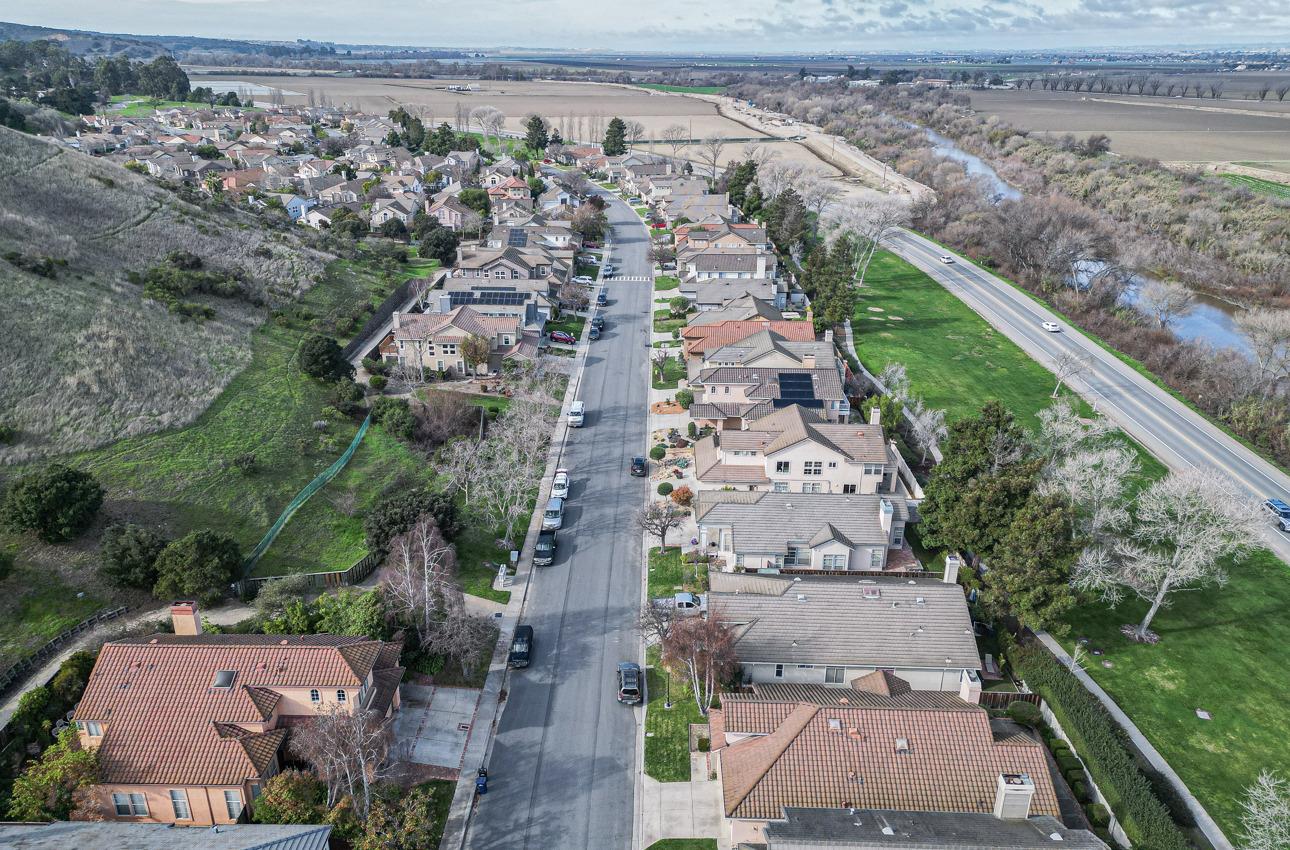 17747 Riverbend Road Salinas, CA 93908 - Photo 6 of 40 Gallery Image 6