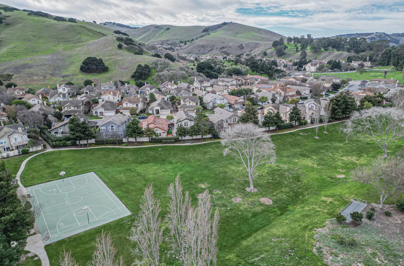 17747 Riverbend Road Salinas, CA 93908 - Photo 8 of 40 Gallery Image 8