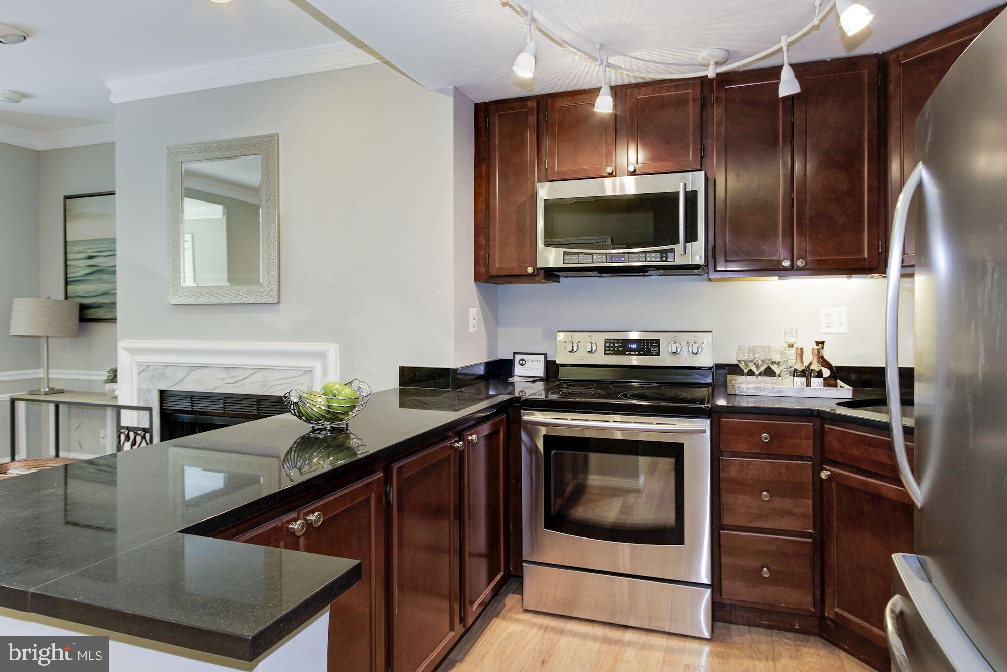 1205 N Street Northwest, Unit A Washington, DC 20005 - Photo 9 of 25 Stainless steel appliances