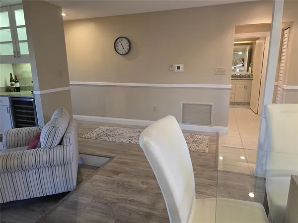 $1,900 | 4617 Forest Wood Trail, Unit 8, Sarasota, FL 34241