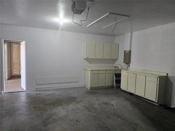 $1,900 | 4617 Forest Wood Trail, Unit 8, Sarasota, FL 34241