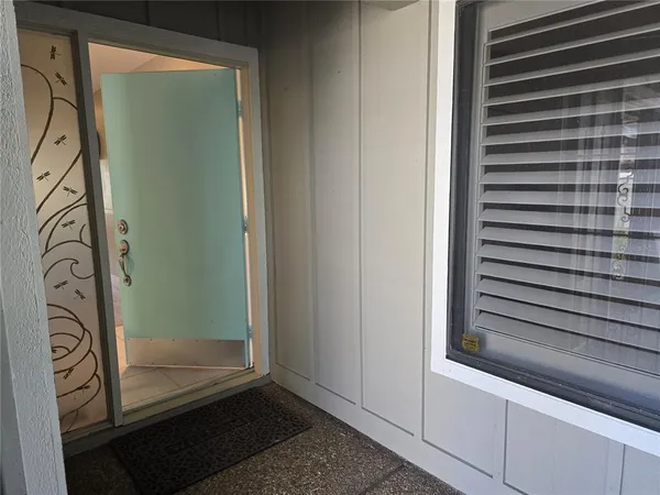 $1,900 | 4617 Forest Wood Trail, Unit 8, Sarasota, FL 34241