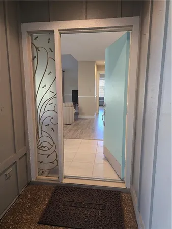 $1,900 | 4617 Forest Wood Trail, Unit 8, Sarasota, FL 34241