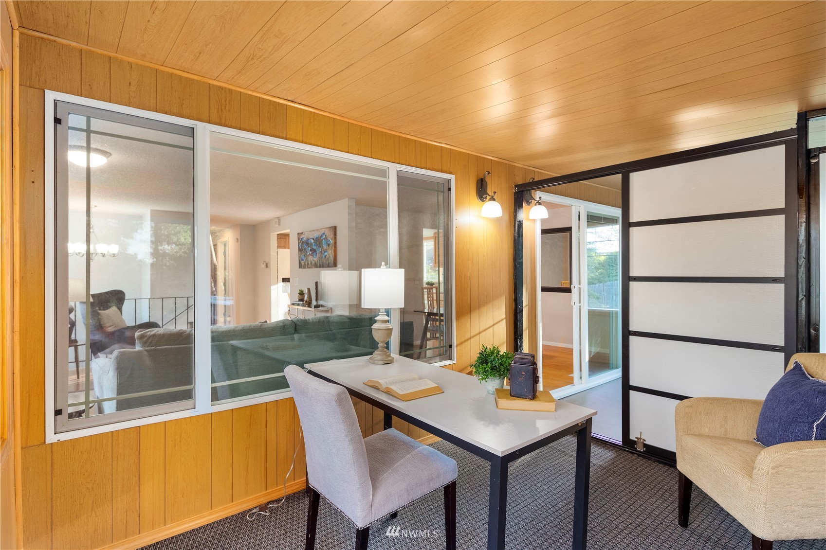 4800 South Frontenac Street Seattle, WA 98118 - Photo 13 of 40 a view of a livingroom with furniture and window