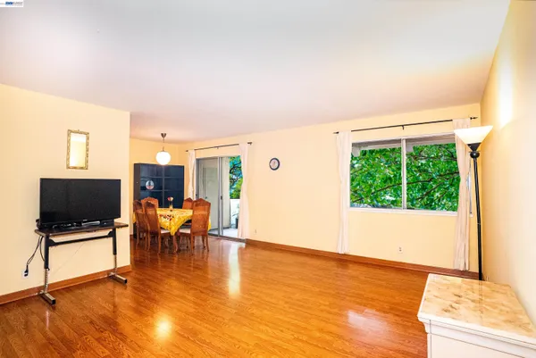 $520,000 | 247 North Capitol Avenue, Unit 271, San Jose, CA 95127