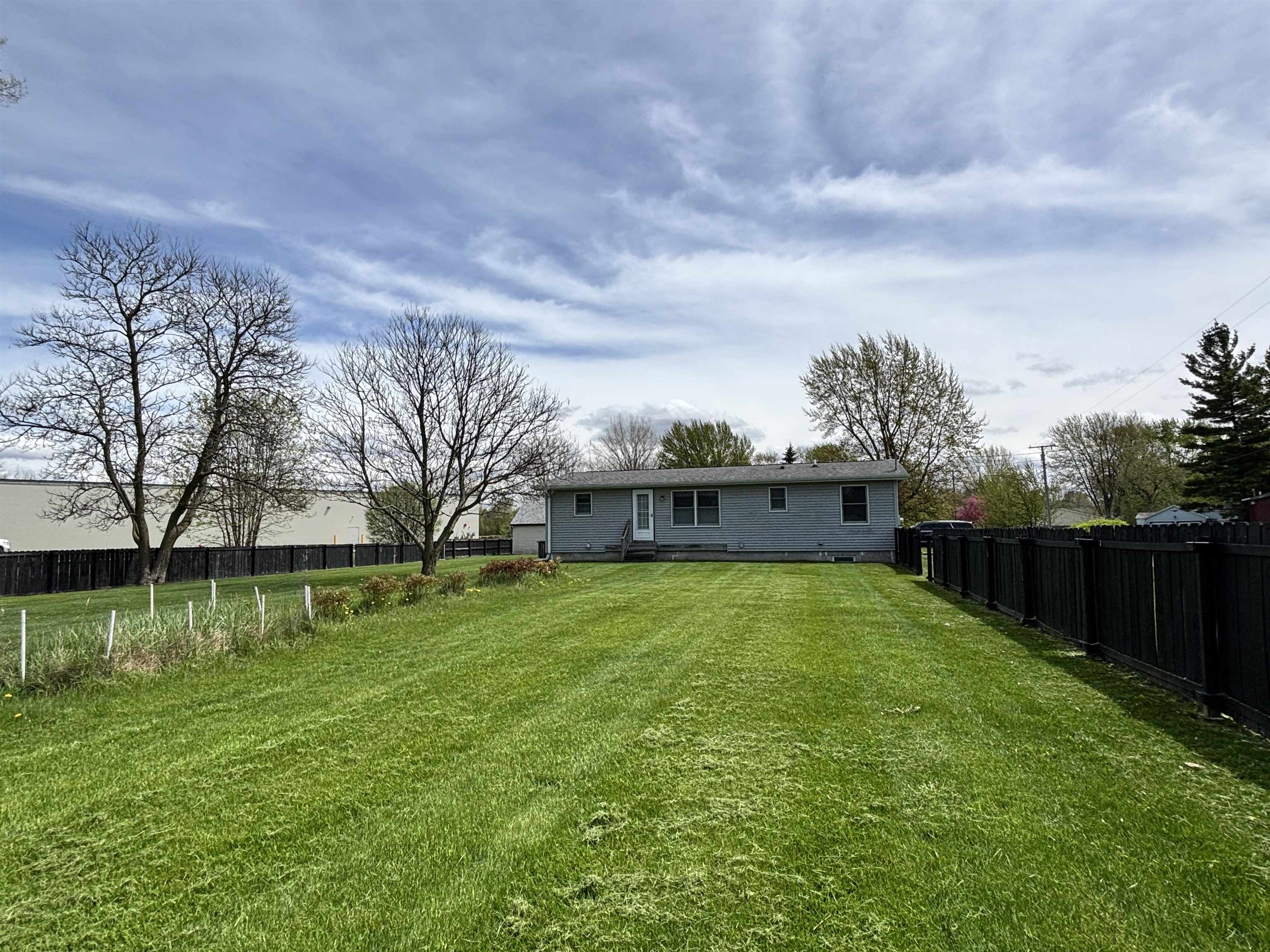 418 Cambridge Street Bay City, MI 48708 - Photo 23 of 26