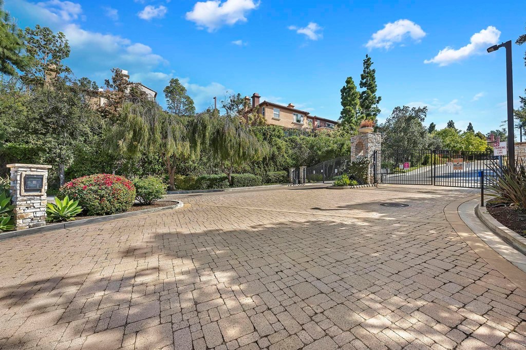 1295 Highbluff Avenue San Marcos, CA 92078 - Photo 37 of 38