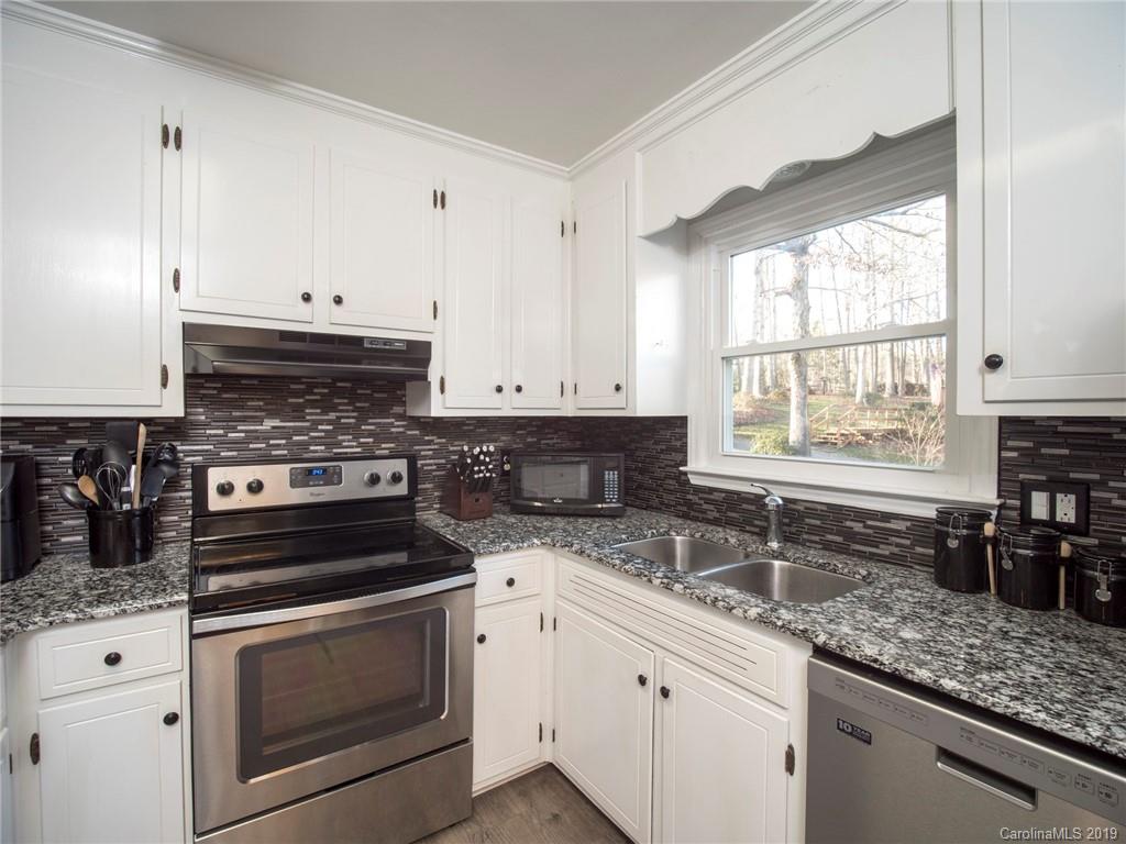6017 Senconee Road Matthews, NC 28104 - Photo 14 of 28 Gallery Image 14