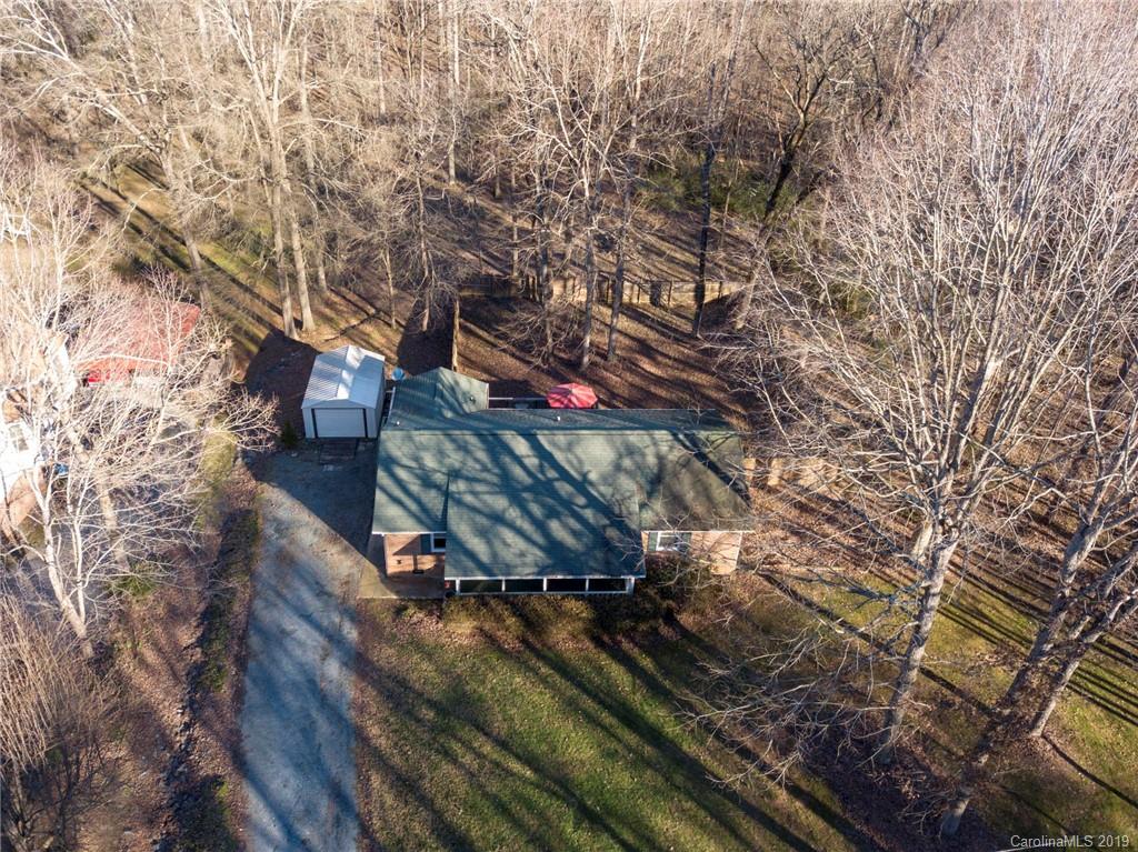 6017 Senconee Road Matthews, NC 28104 - Photo 3 of 28 Gallery Image 3
