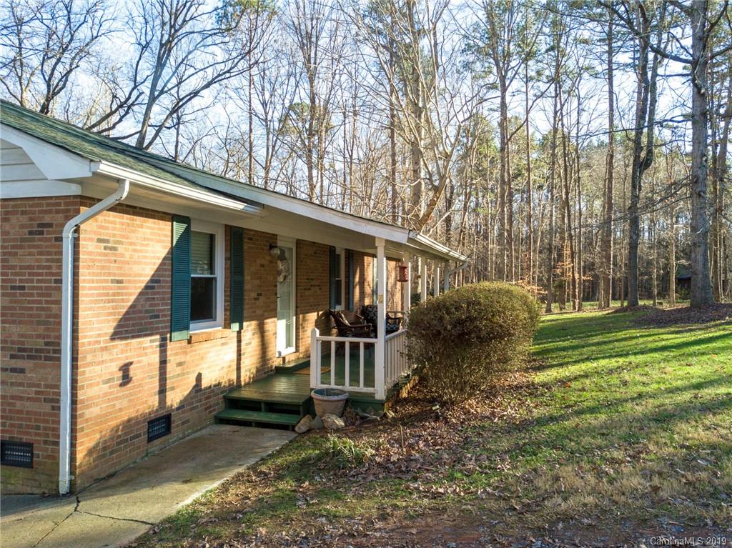 6017 Senconee Road Matthews, NC 28104 - Photo 5 of 28 Gallery Image 5