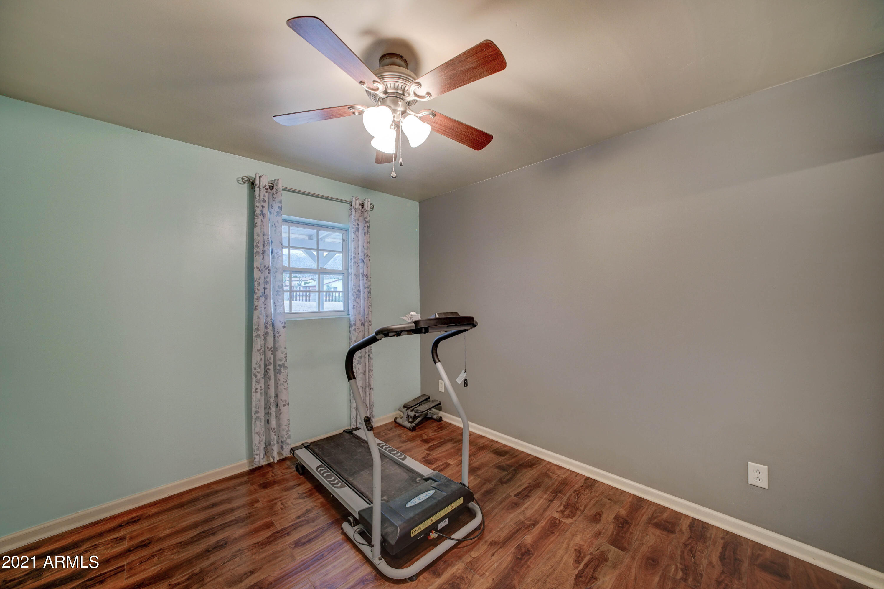 408 West Dobbins Road Phoenix, AZ 85041 - Photo 15 of 39 408 W Dobbins Rd-16