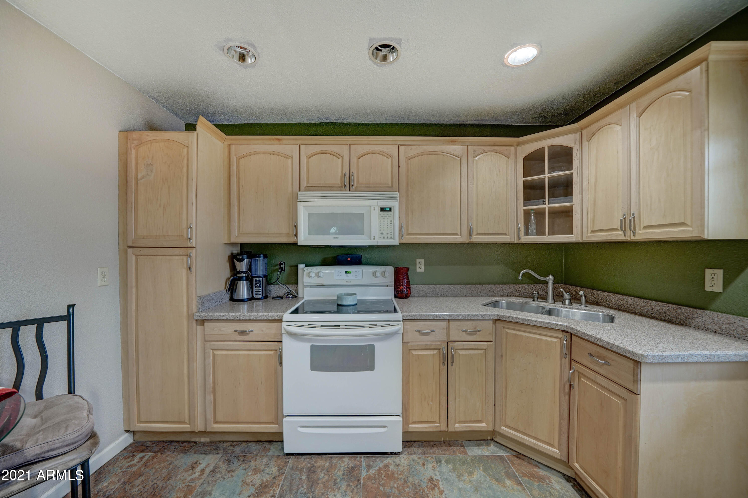 408 West Dobbins Road Phoenix, AZ 85041 - Photo 24 of 39 408 W Dobbins Rd-35