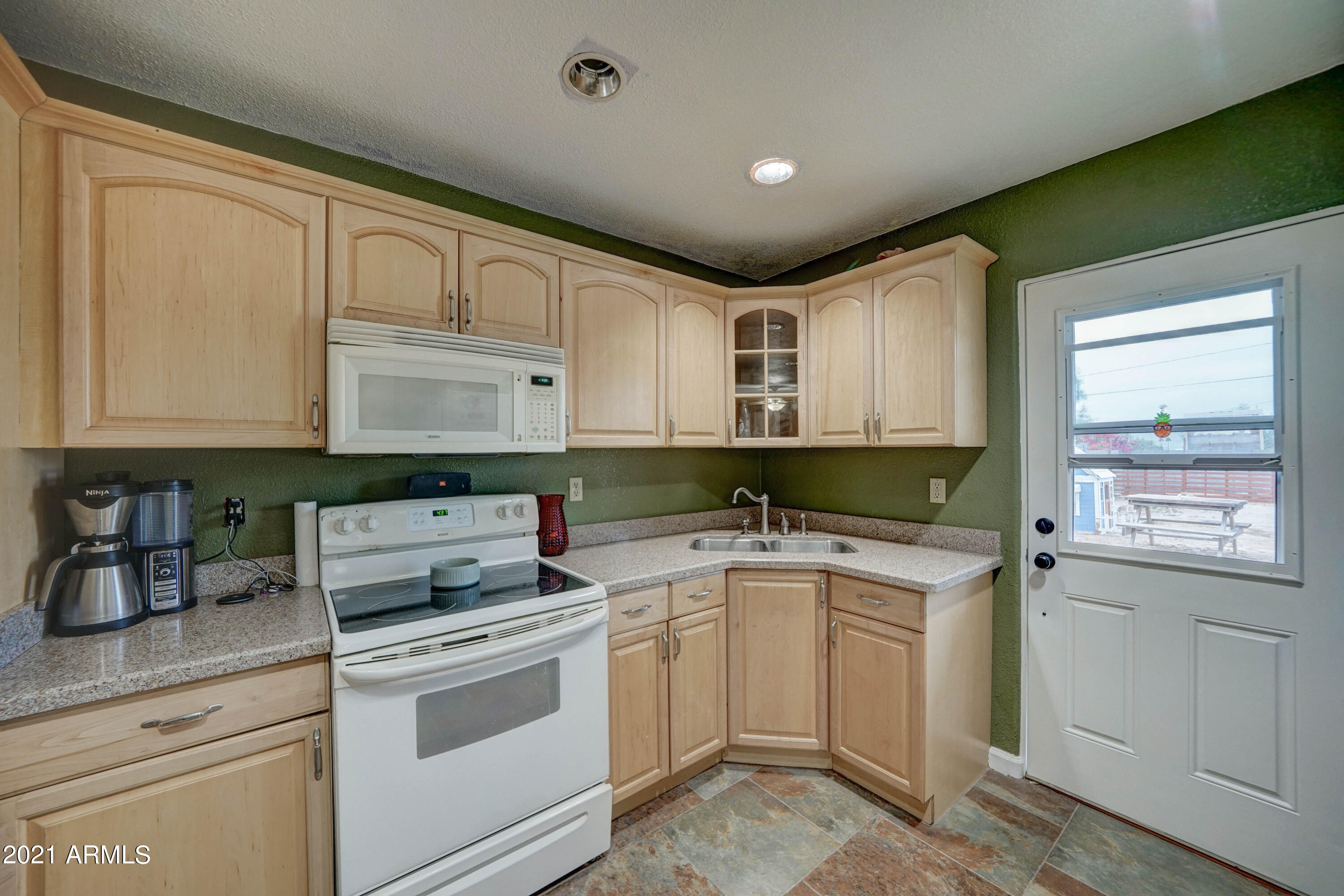 408 West Dobbins Road Phoenix, AZ 85041 - Photo 26 of 39 408 W Dobbins Rd-38