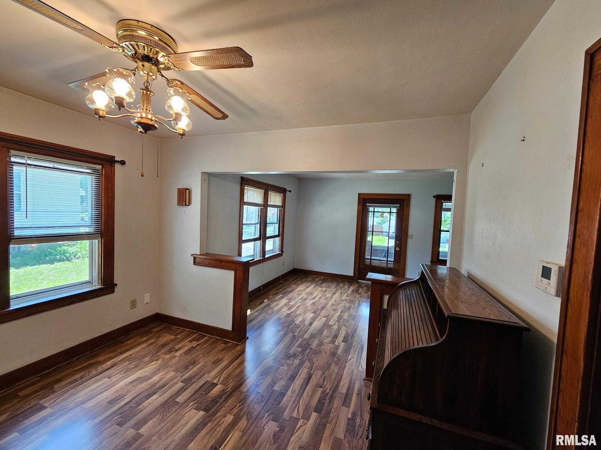 1218 South 3rd Street Pekin, IL 61554 - Photo 14 of 45