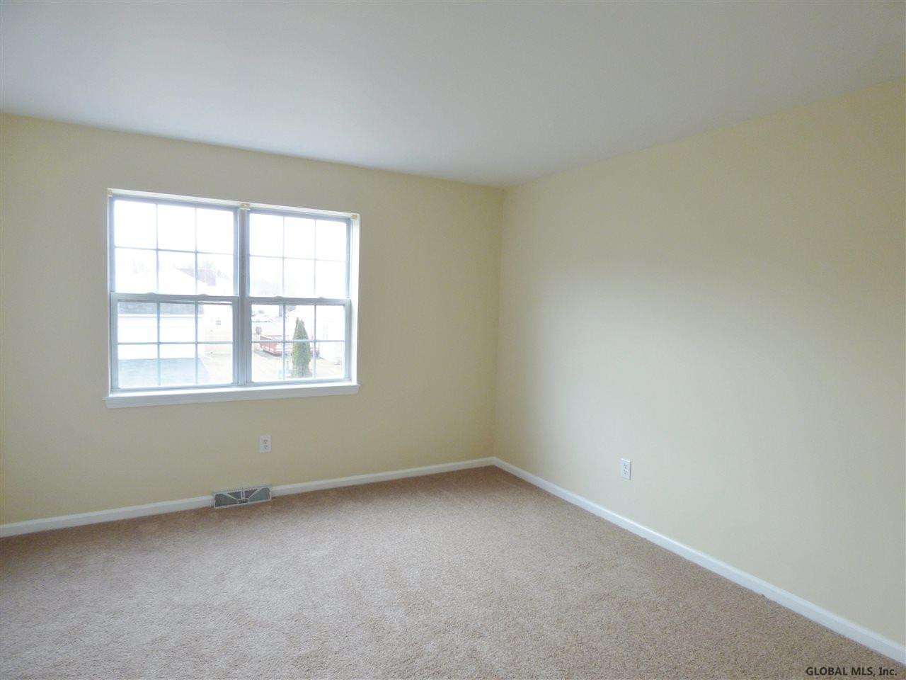 13 Falcon Chase Rensselaer, NY 12144 - Photo 14 of 18 Photo 14
