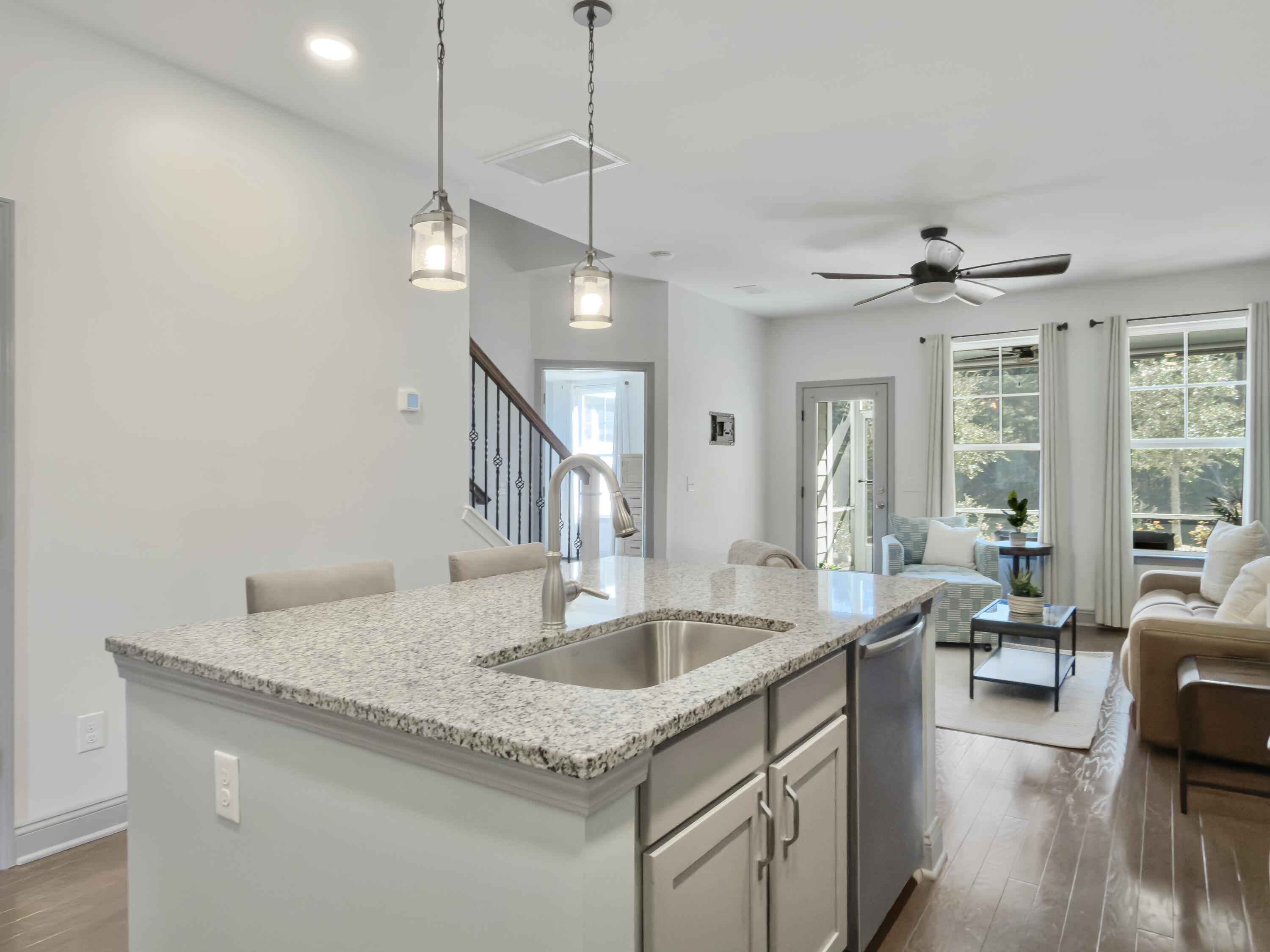 2618 KINGSFIELD Street Mount Pleasant, SC 29466 - Photo 17 of 46 kitchen