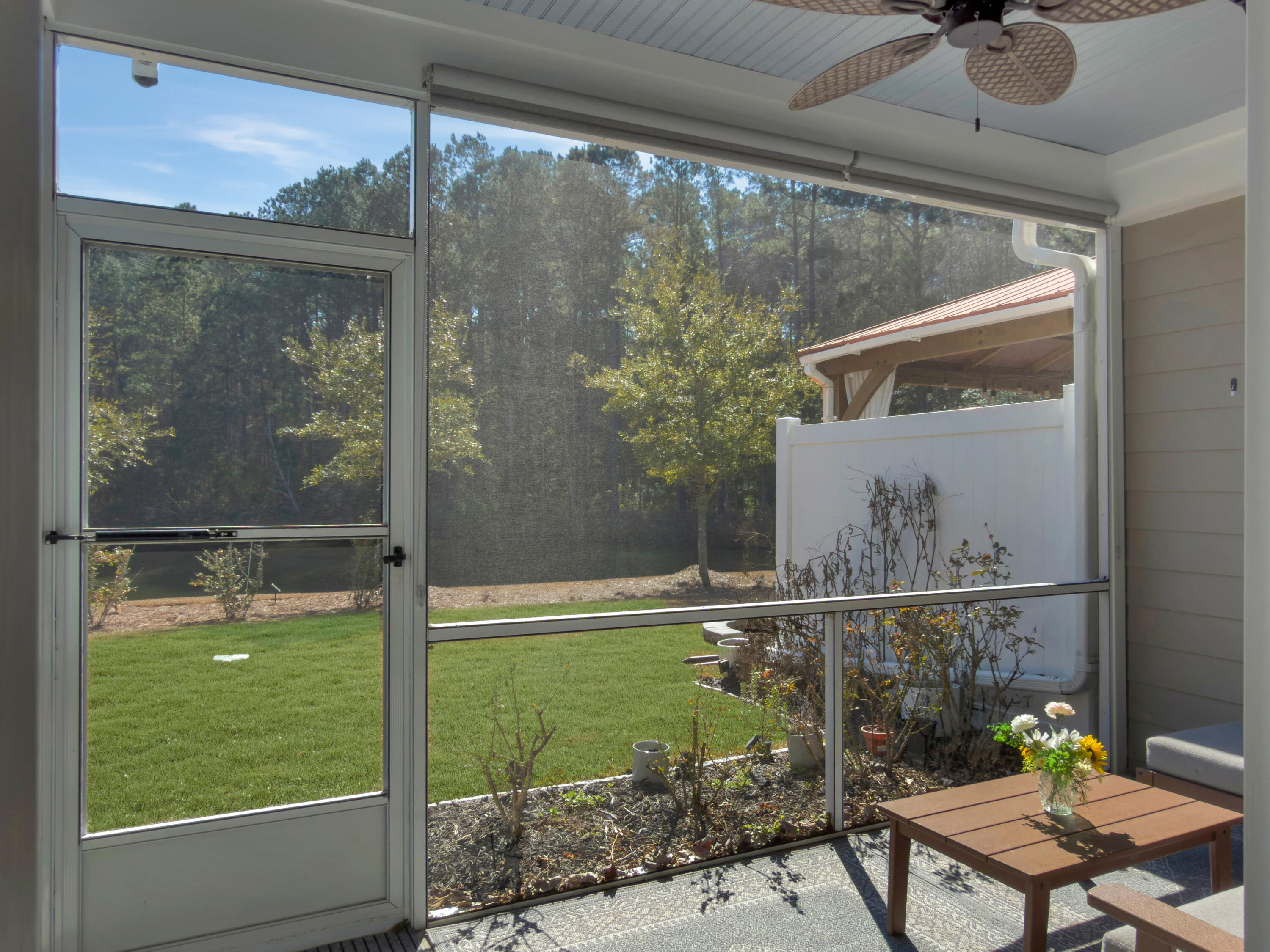 2618 KINGSFIELD Street Mount Pleasant, SC 29466 - Photo 5 of 46 IMG_1589