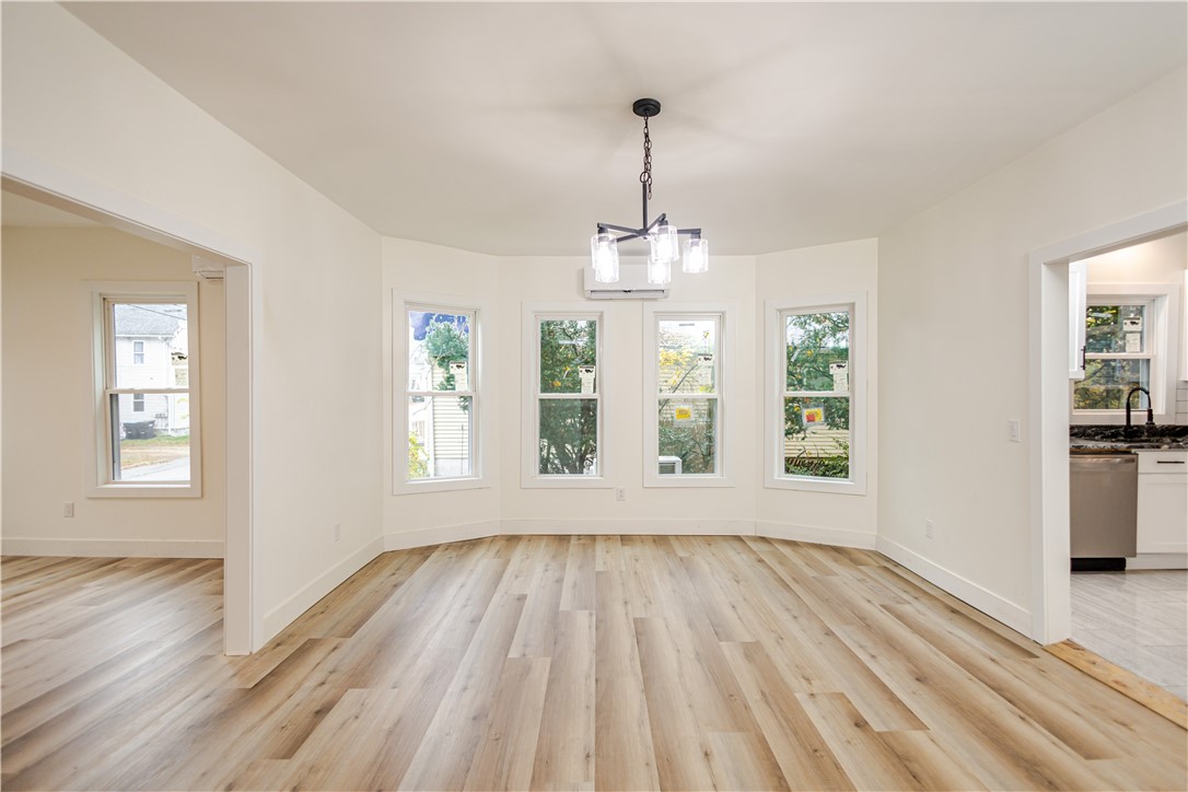 7 Florence Street Putnam, CT 06260 - Photo 12 of 40