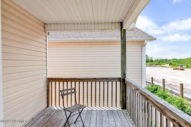 $2,200 | 209 Triton Lane, Surf City, NC 28445