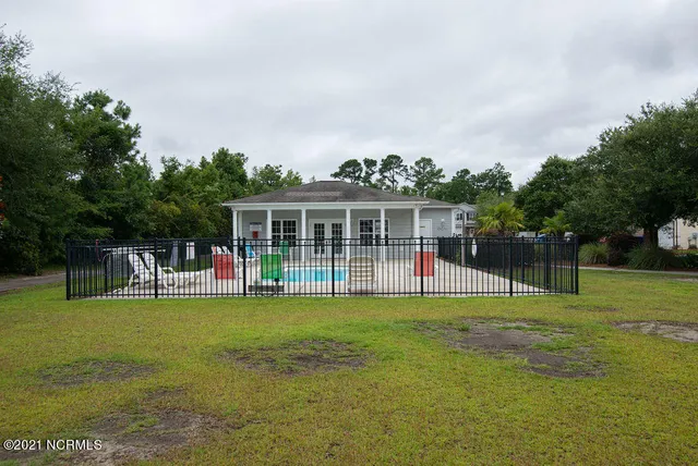 $2,200 | 209 Triton Lane, Surf City, NC 28445