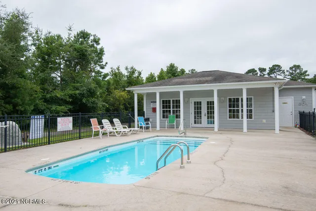 $2,200 | 209 Triton Lane, Surf City, NC 28445