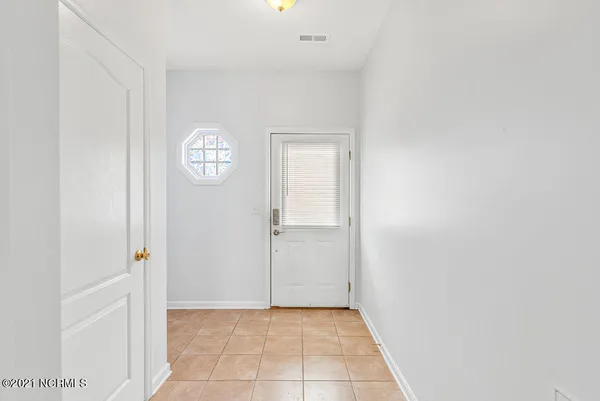 $2,200 | 209 Triton Lane, Surf City, NC 28445