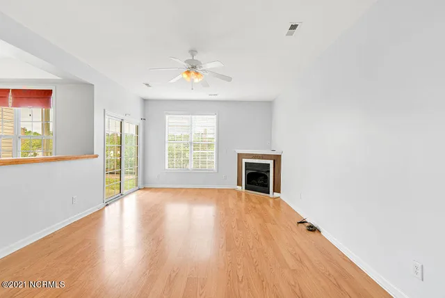 $2,200 | 209 Triton Lane, Surf City, NC 28445