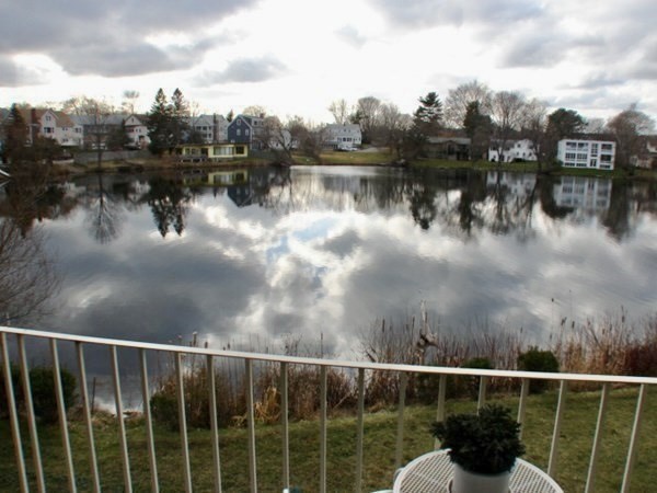 18 Hamilton Road, Unit 205 Arlington, MA 02474 - Photo 1 of 13