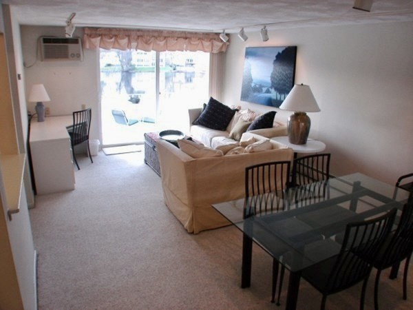 18 Hamilton Road, Unit 205 Arlington, MA 02474 - Photo 3 of 13