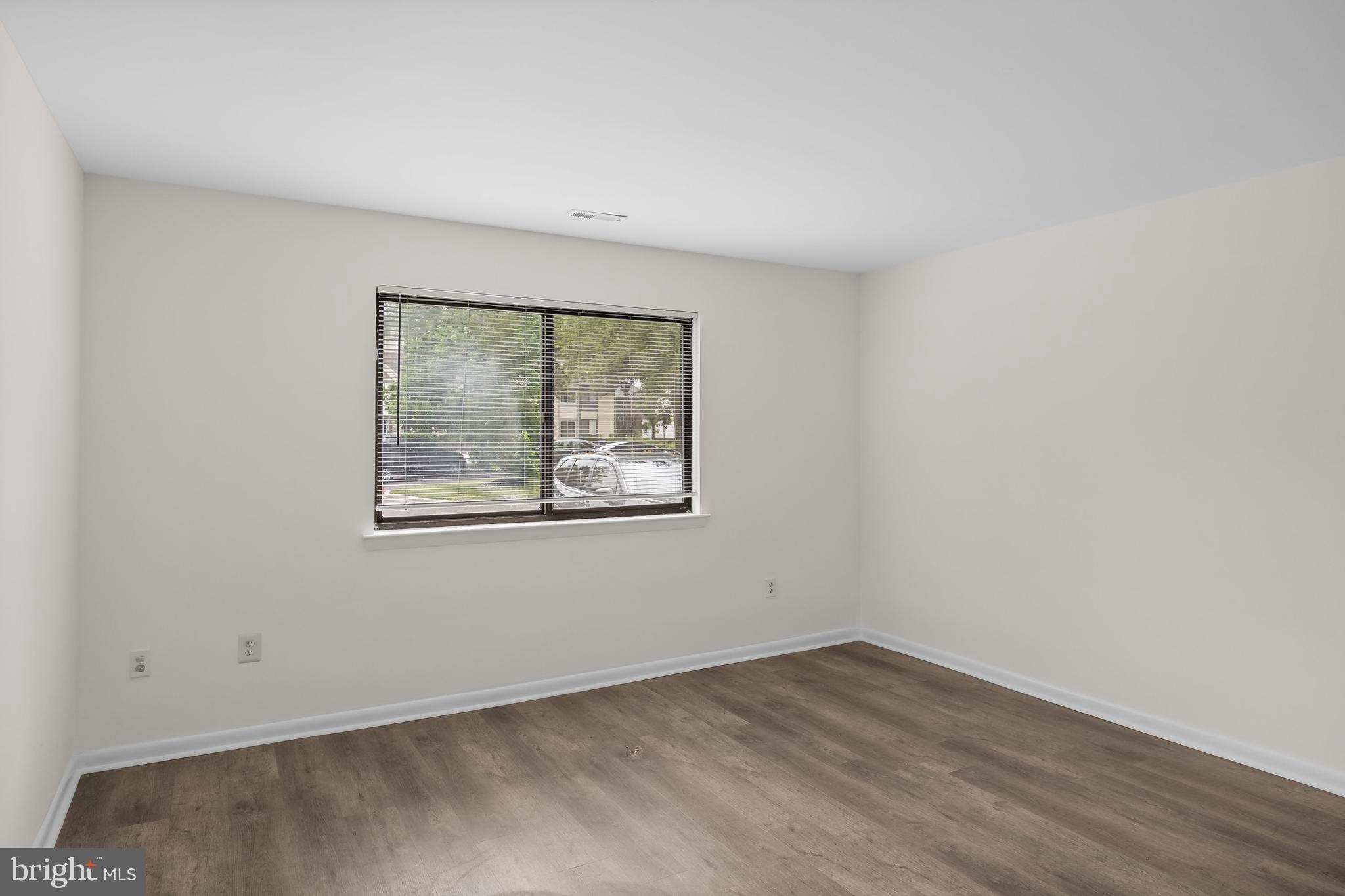 367 Barton Run Boulevard Marlton, NJ 08053 - Photo 15 of 24 an empty room with a window