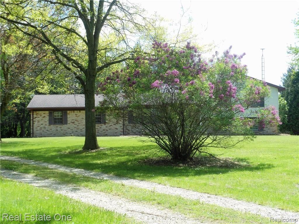 7092 East Holly Road Holly, MI 48442 - Photo 36 of 54 DSCN3199 (2).JPG