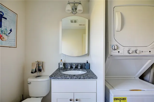 $2,800 | 17 Mariner Way, Middletown, RI 02842